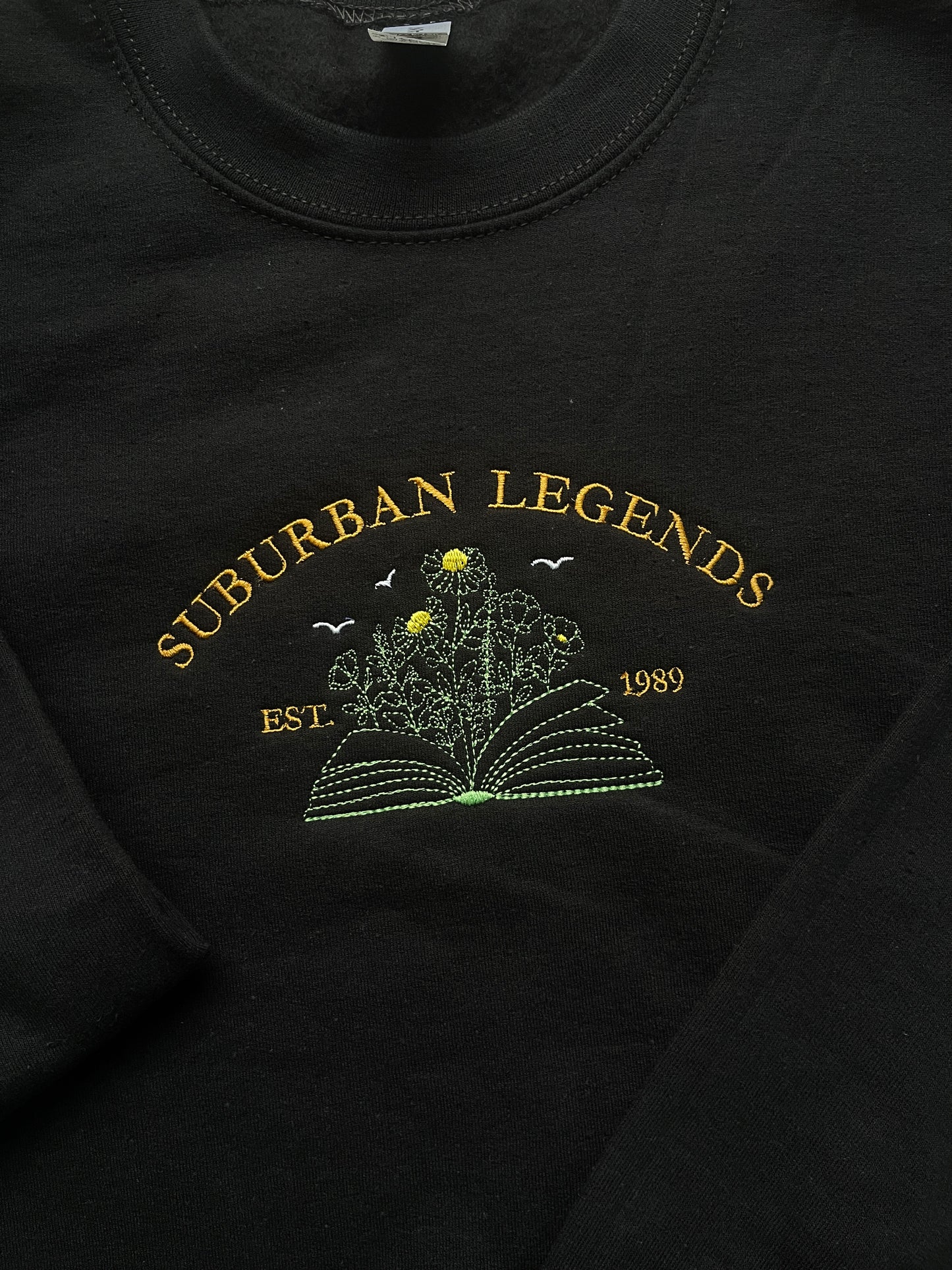 Suburban Legends, Embroidered sweatshirt